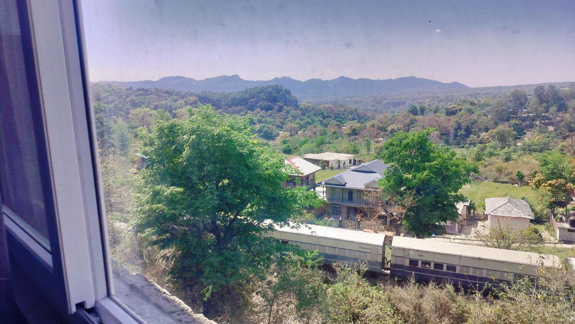Hotel Binwa View Baijnāth Dış mekan fotoğraf