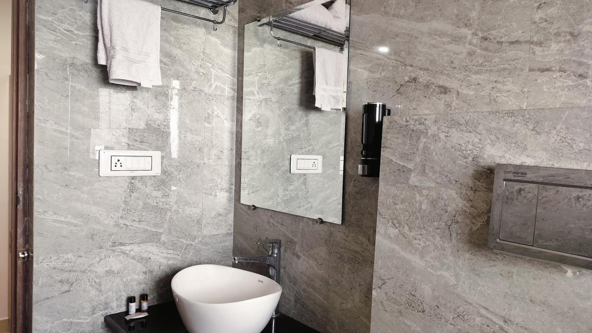 Hotel Binwa View Baijnāth Dış mekan fotoğraf