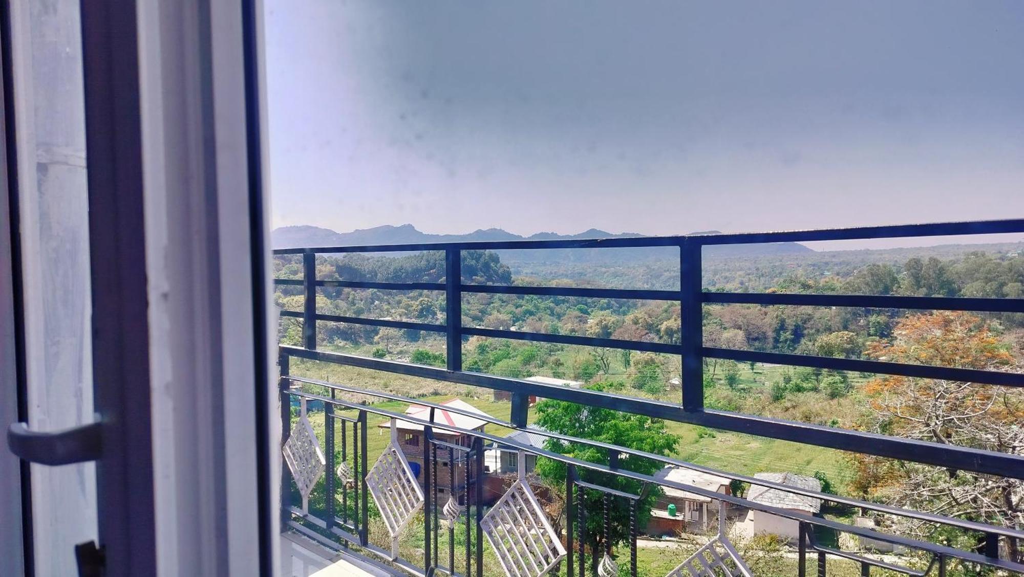 Hotel Binwa View Baijnāth Dış mekan fotoğraf